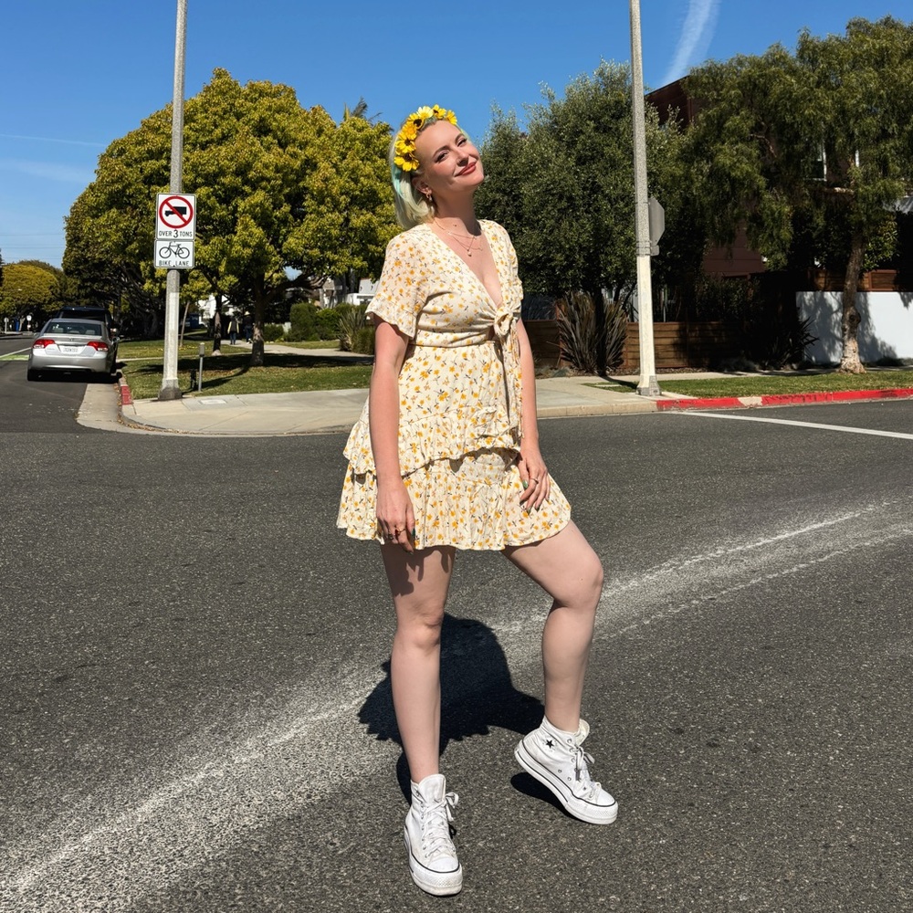 BY TOGETHER SIZE S YELLOW FLORAL MINI SUNDRESS WITH FRONT TIE
